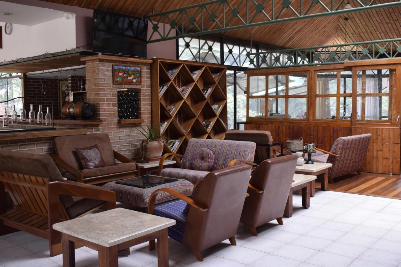 Park Hotel Santa Cruz Verapaz Bagian luar foto