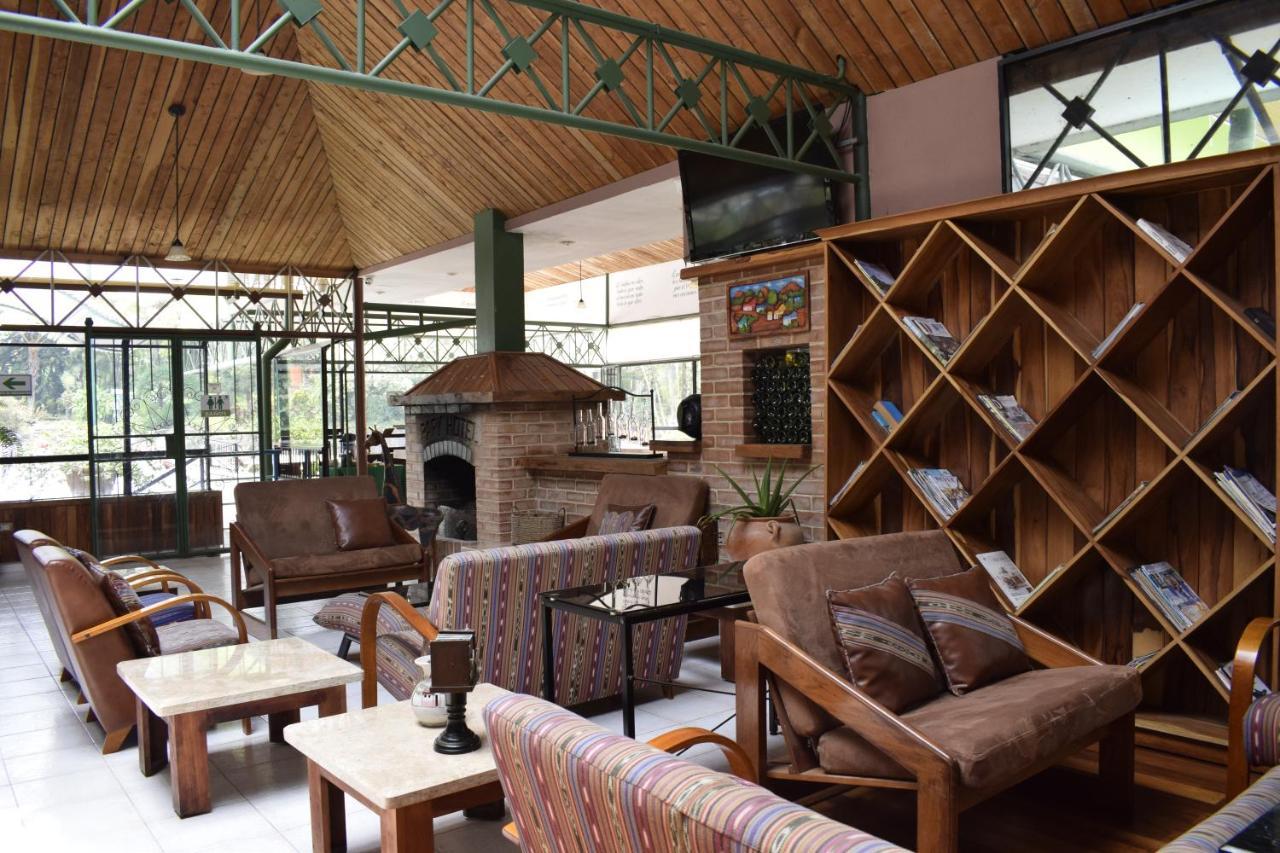 Park Hotel Santa Cruz Verapaz Bagian luar foto
