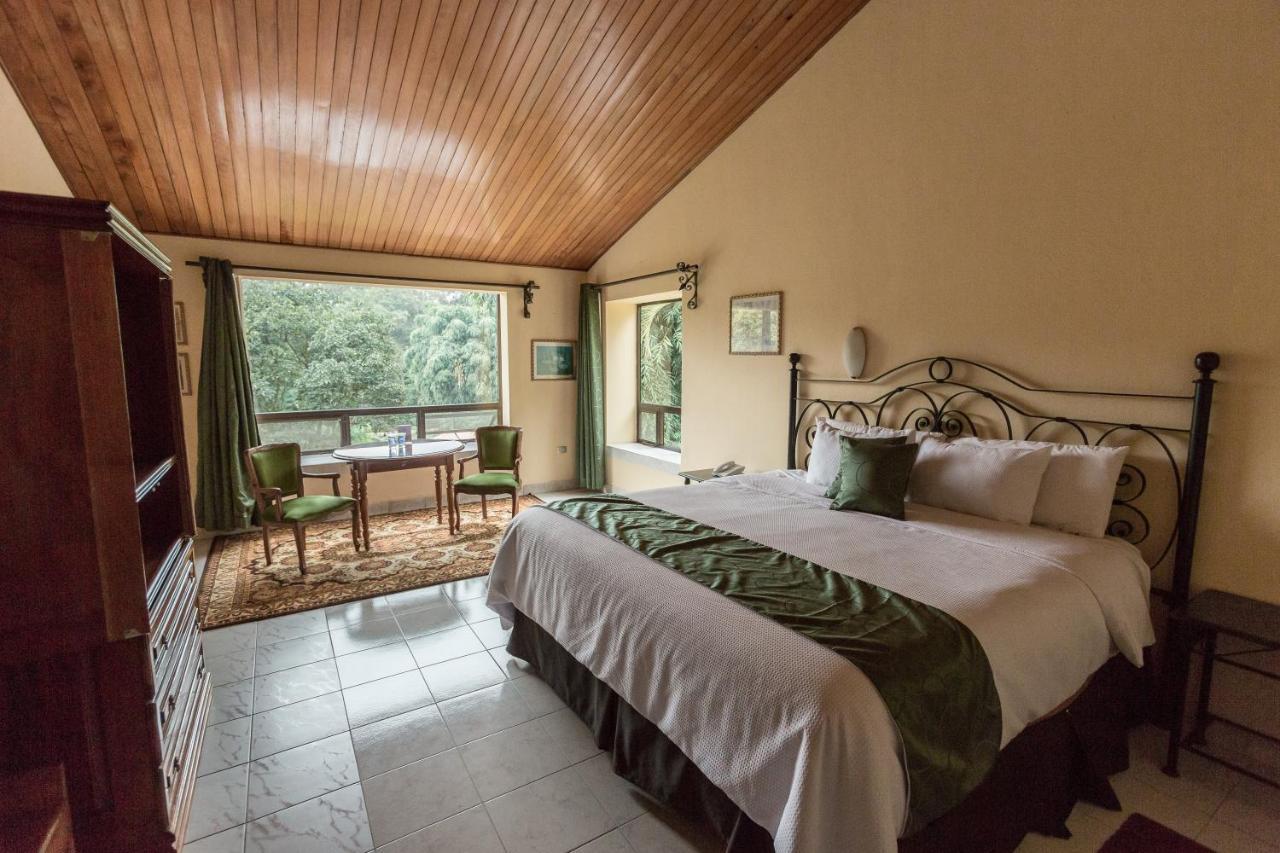 Park Hotel Santa Cruz Verapaz Bagian luar foto