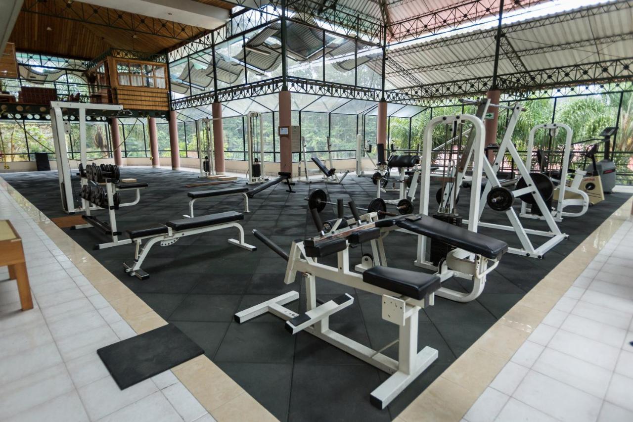 Park Hotel Santa Cruz Verapaz Bagian luar foto